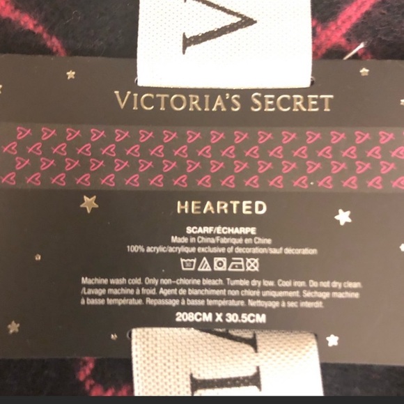 Victoria’s Secret Soft & Cozy Scarf! - Picture 8 of 8